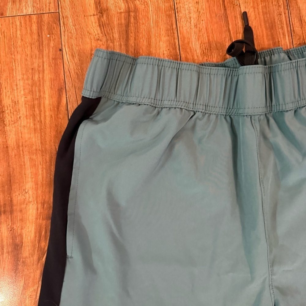 BALANCE COLLECTION Men’s Green Black Athletic Drawstring Shorts Size Medium - Picture 3 of 6